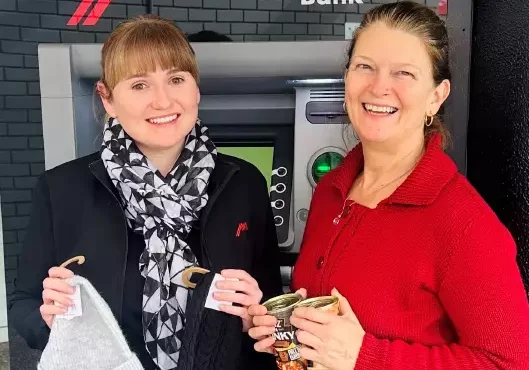 Mutual Bank Helps Charity Spread Warmth In Port Stephens This Winter