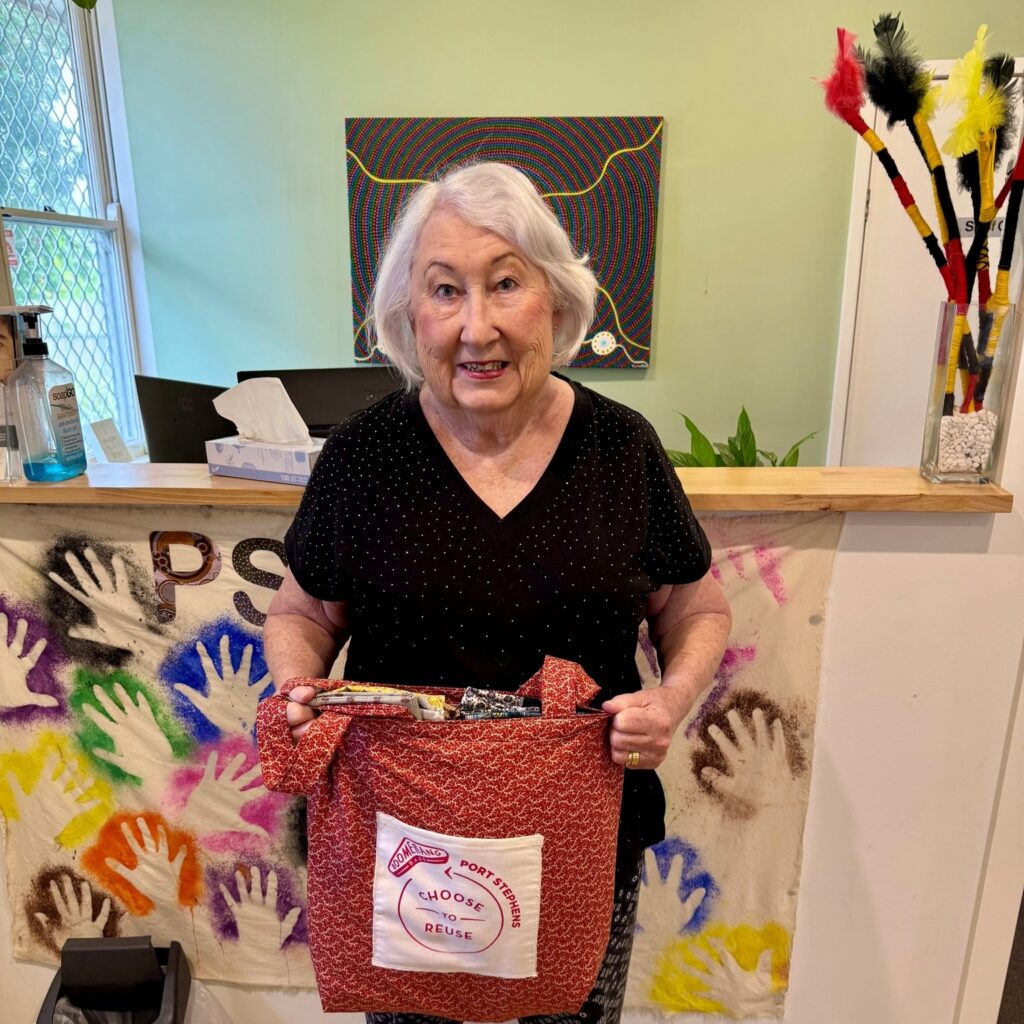 Instagram post from familyandneighbourhoodservices. This post is in position 0.